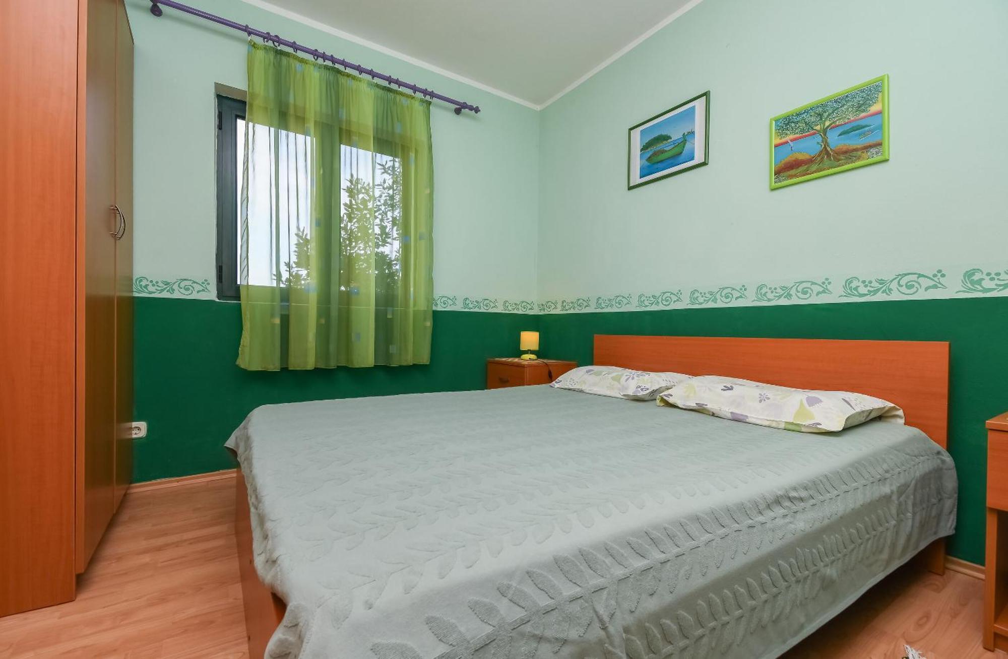 Apartments Toni Масліница Екстер'єр фото